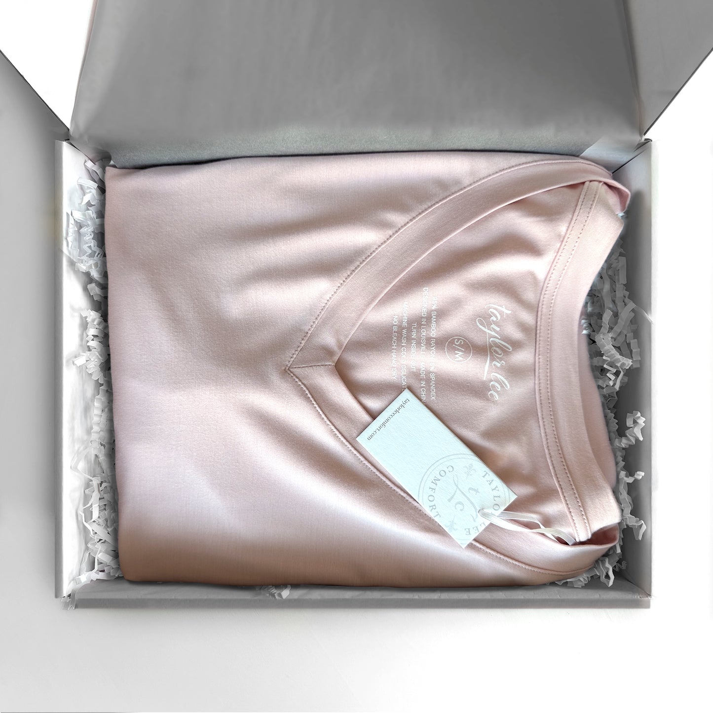 cozy soft and comfortable pajamas and loungewear clothing for women and gifts for sympathy bamboo fabric and sustainable good for planet
