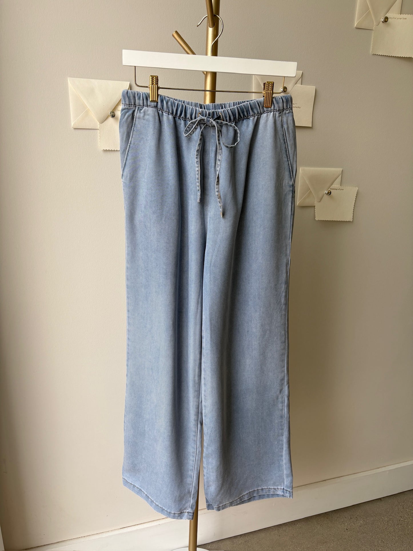 Flexible Fit Wide Leg Denim