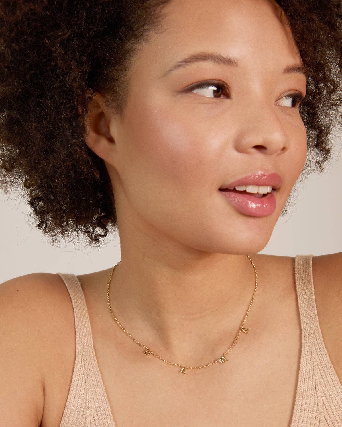 Mama Necklace Gold