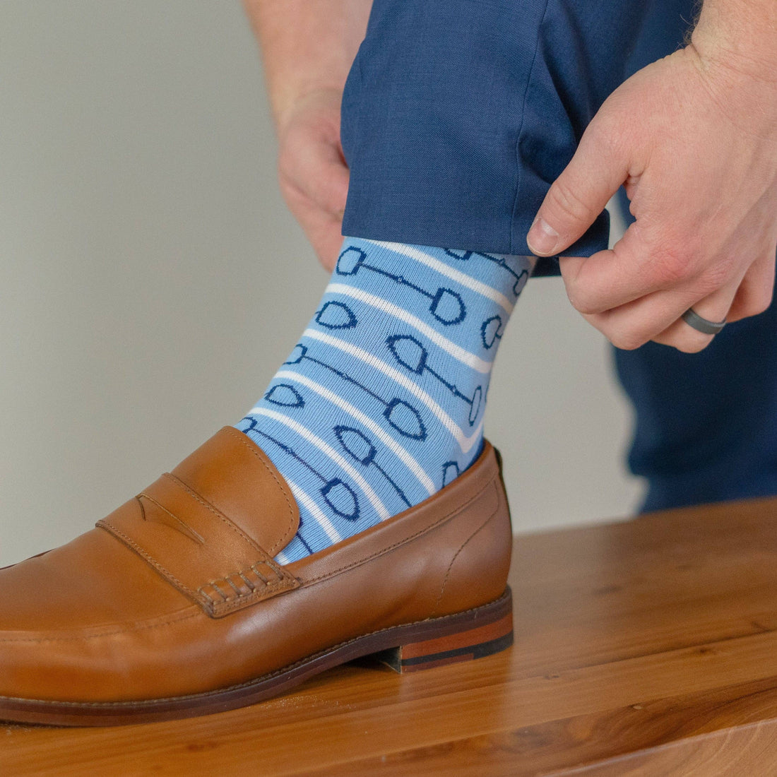 Blue Horse Bit Mens Socks
