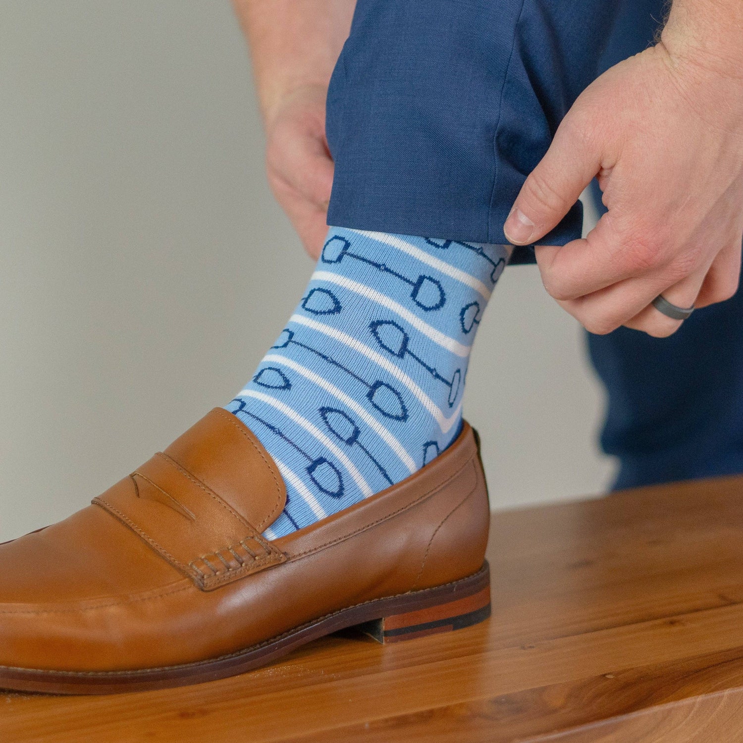 Blue Horse Bit Mens Socks