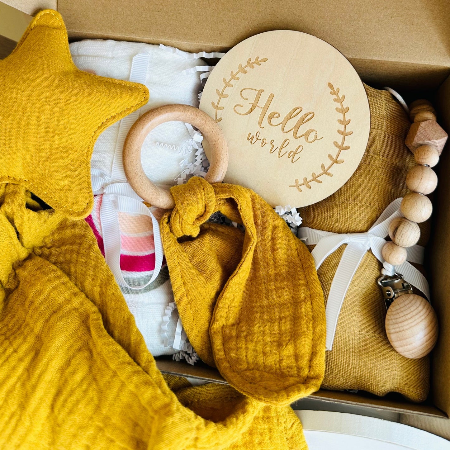 Hello World! Baby Comfort Gift Kit