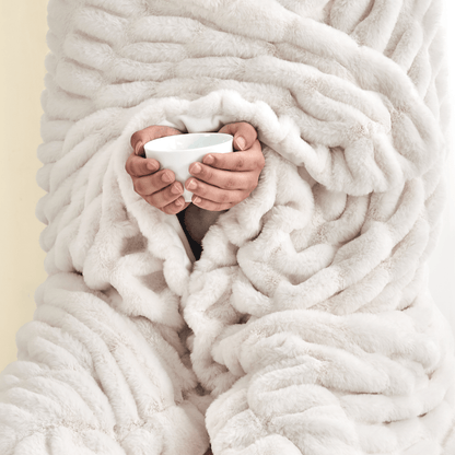 Soft &amp; Cozy Luxe Throw Blanket