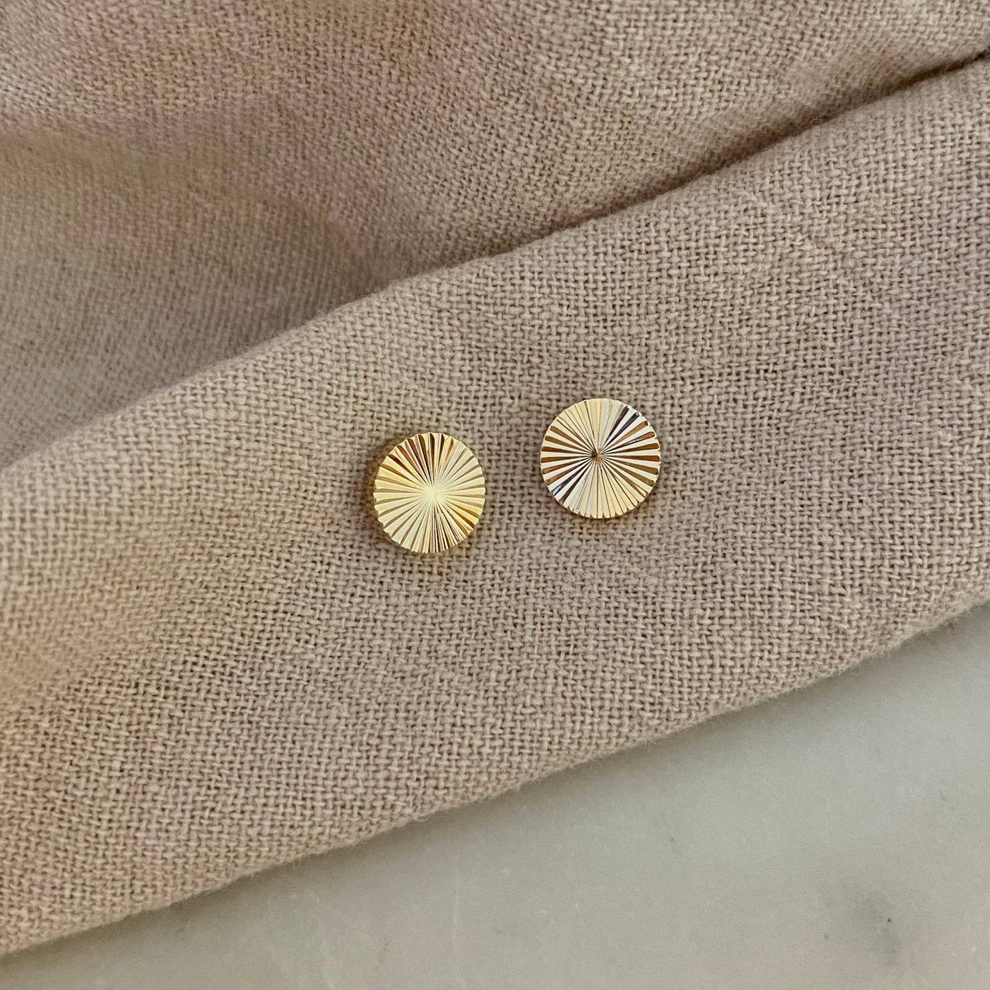 Dot Stud Post Earrings 18k Gold Filled