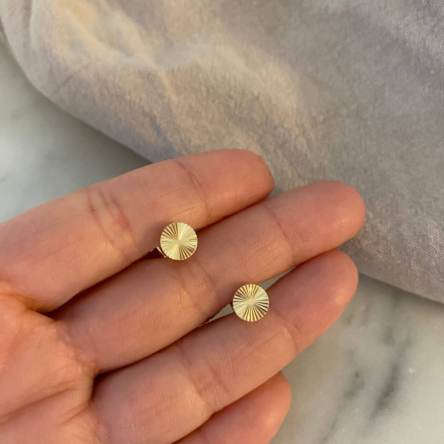 Dot Stud Post Earrings 18k Gold Filled