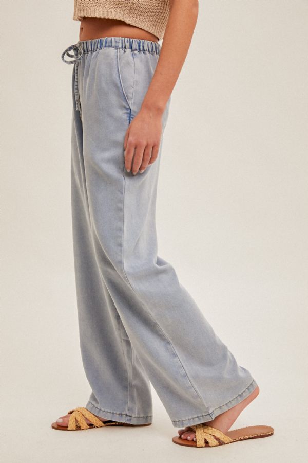 Flexible Fit Wide Leg Denim